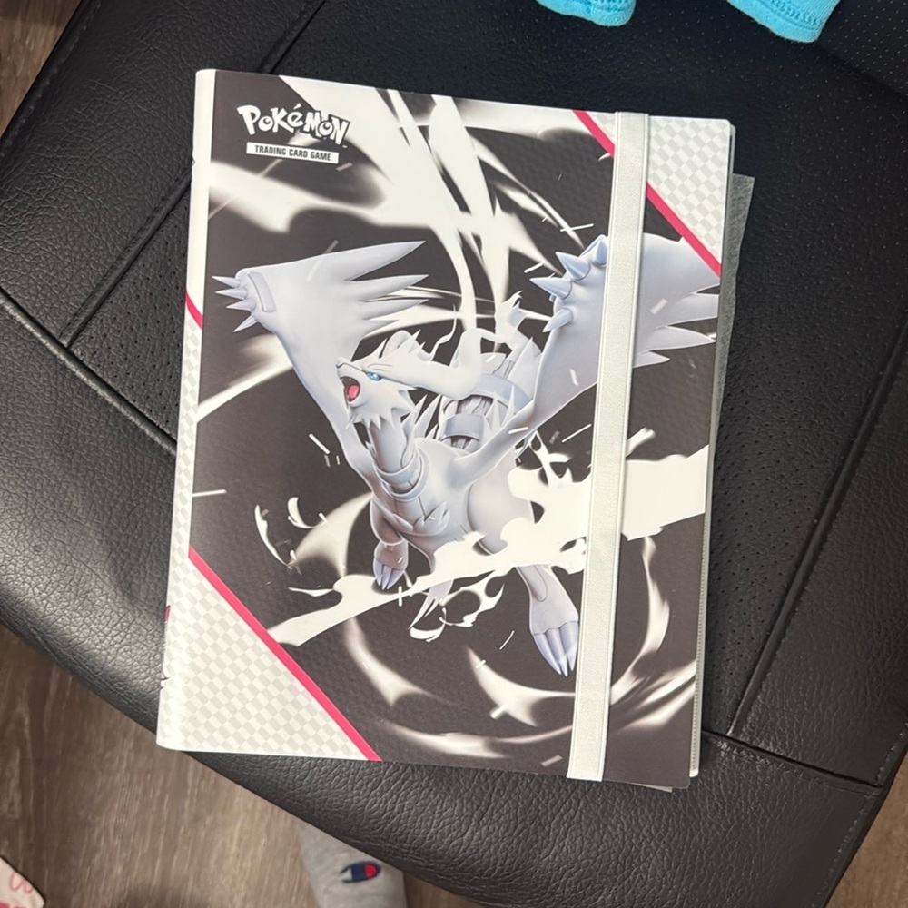 Pokemon TCG - CARD BINDER (RESHIRAM) White Flare + POSTER + START PROMO